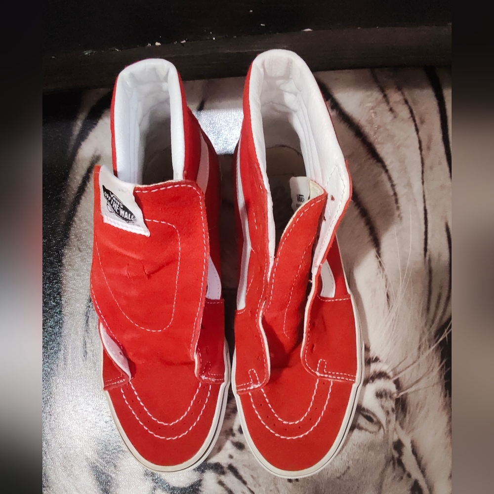 Vans Bold Red High-Top Sneakers. 7 Men. 8.5 Women.